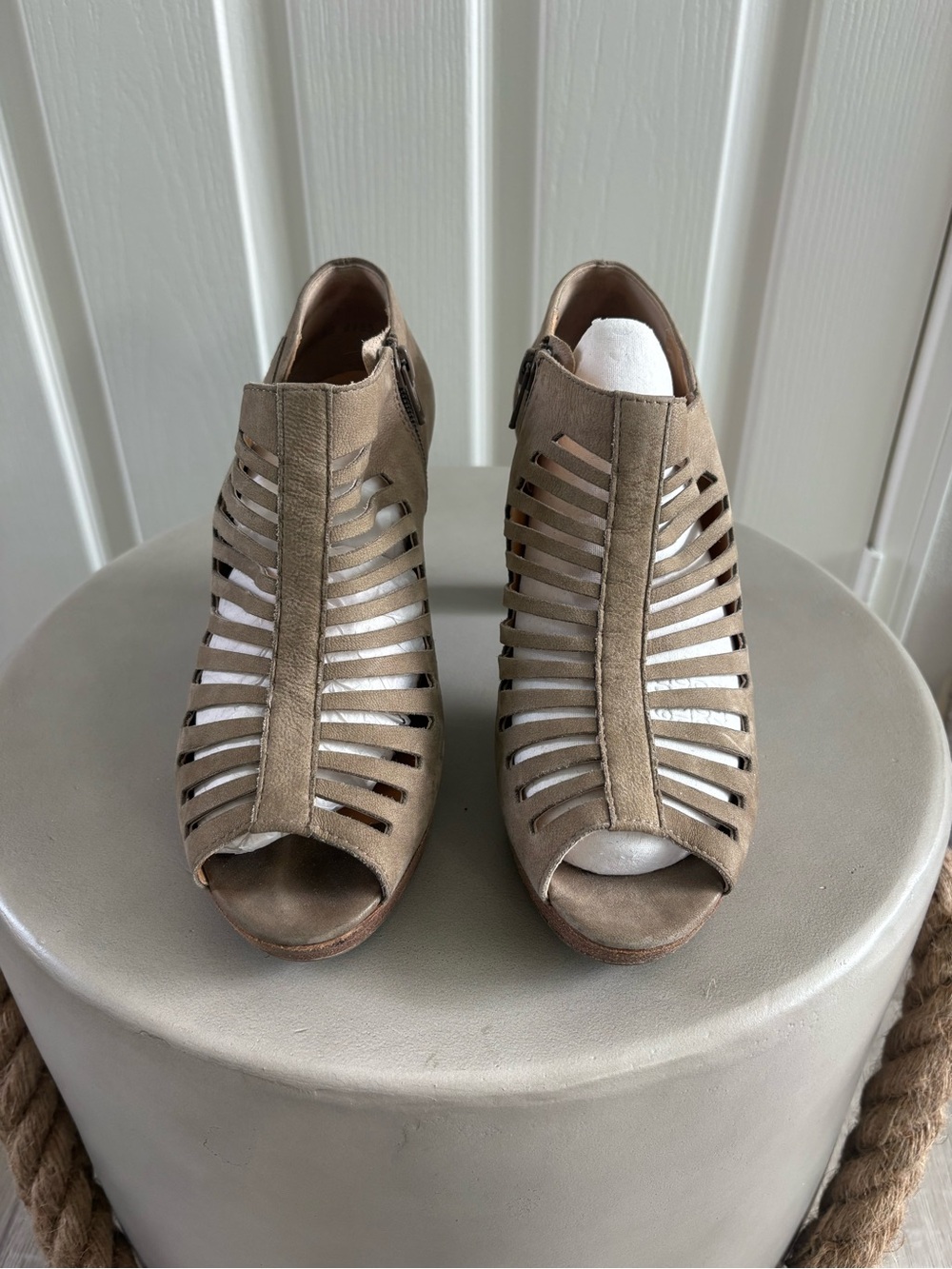 Paul Green | Tasha Tan Nubuck Heels| US Sz 8 (UK 6) |